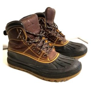 Nike woodside 2 duck boots